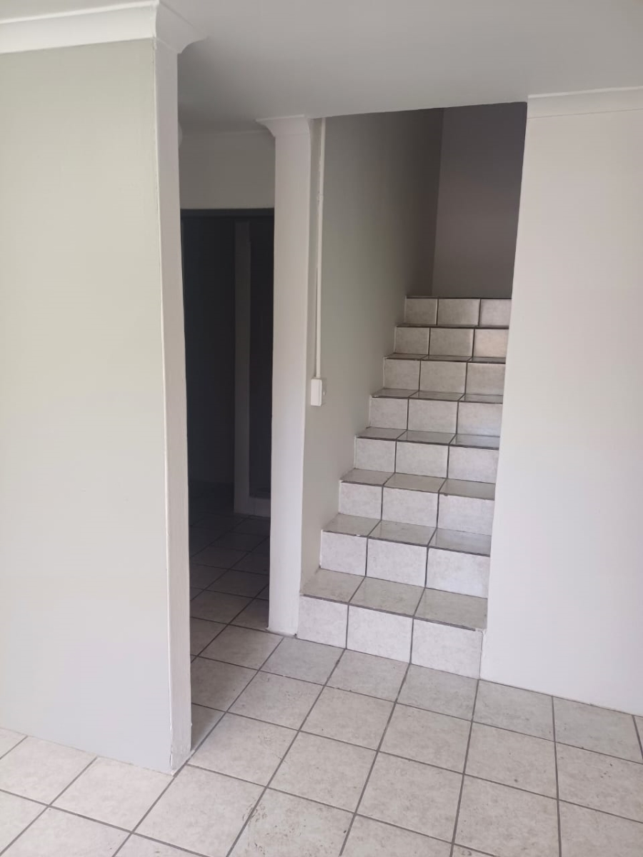To Let Commercial Property for Rent in Okavango Park Western Cape